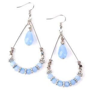 🩵Silver and soft blue beaded teardrop earrings